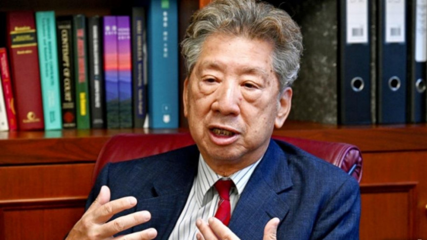 湯家驊建議當局審視英國大律師來港執業的歷史問題。