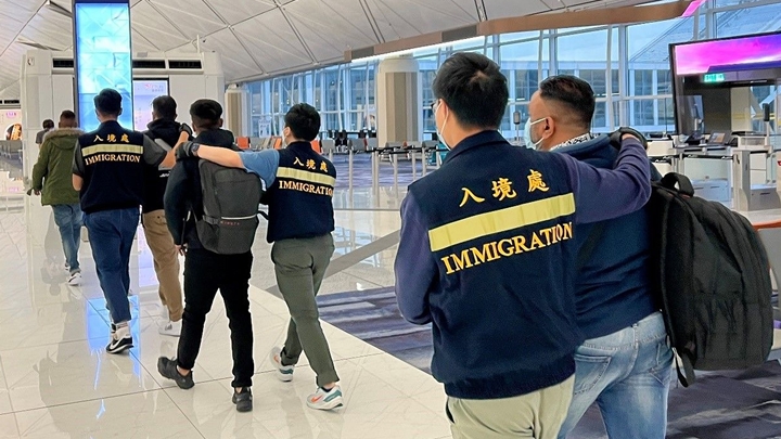 政府明日更新遣送政策,聲請人士司法覆核許可被拒可執行遣返。資料圖片