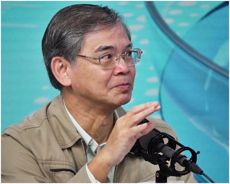 羅致光.指正探討將新冠肺炎納入職業病,但預計短期內未能完成修例工作。