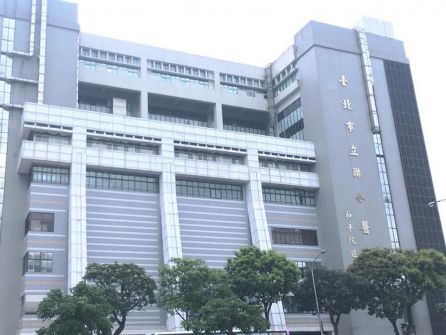 台灣和平醫院的護士兒子申訴因疫情被校方排斥,被安排坐最後禁互動。圖片:和平醫院FB