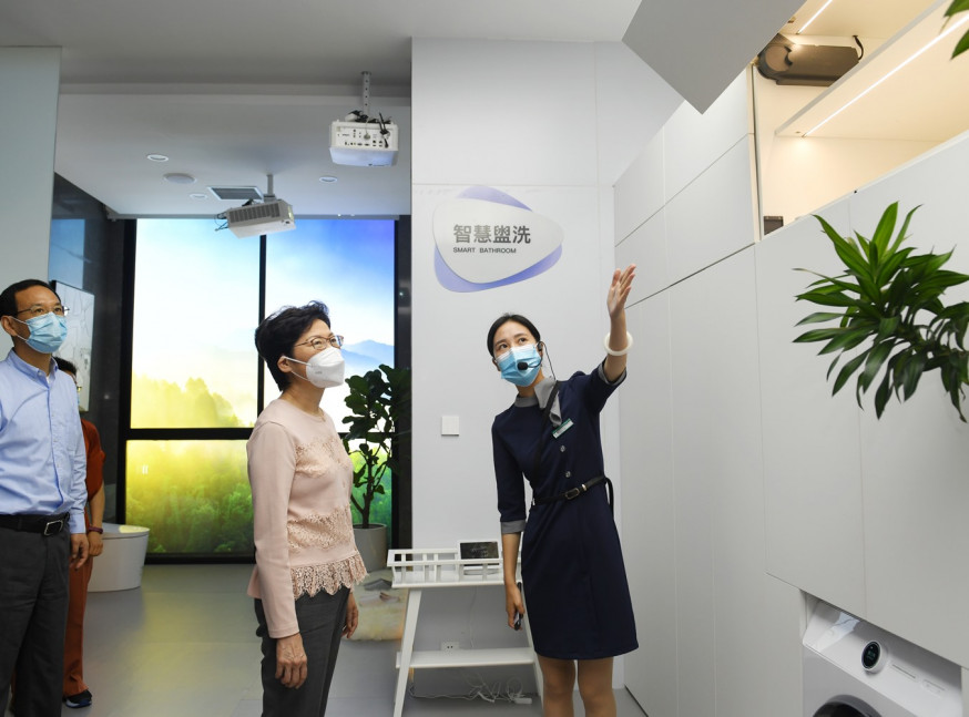 行政長官林鄭月娥昨考察了位於重慶兩江新區的禮嘉智慧公園,今日轉到西安繼續行程。