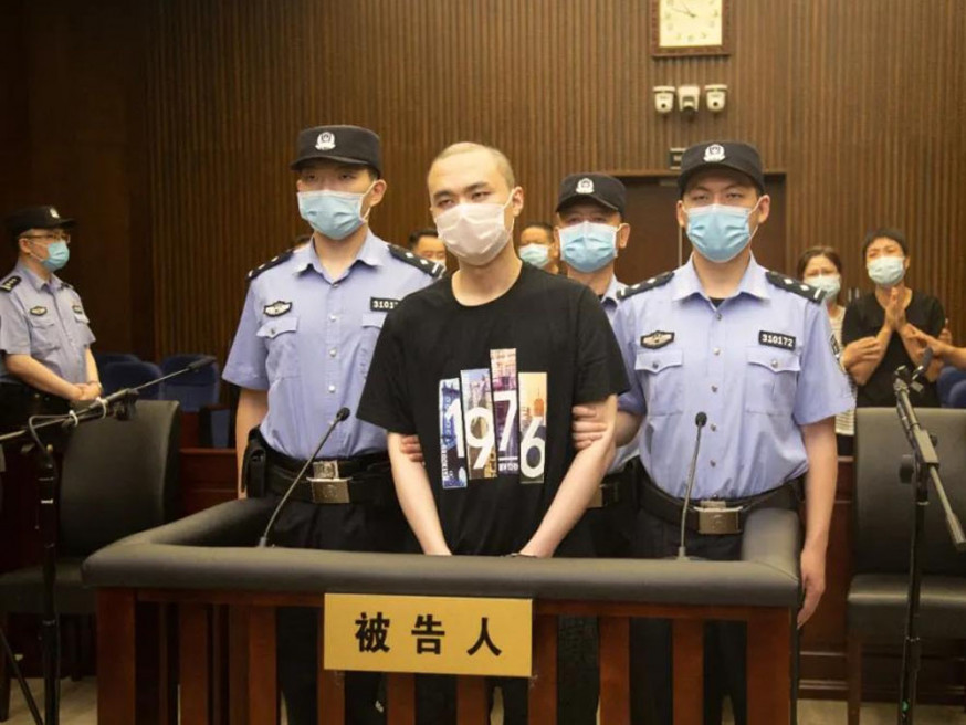 上海殺妻焚屍案兇手被判死刑。
