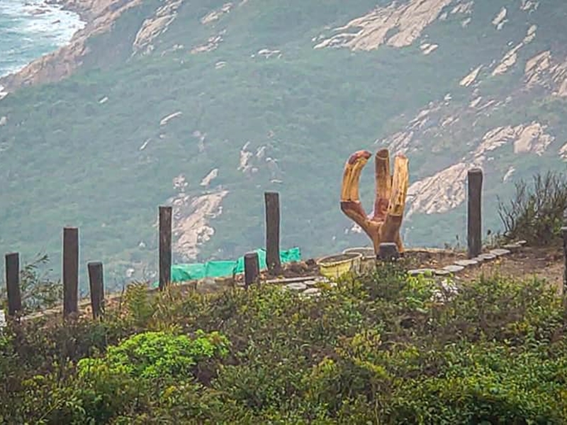 石澳龍脊驚現「3指怪爪」。香港行山遠足之友(吹水山谷)圖片