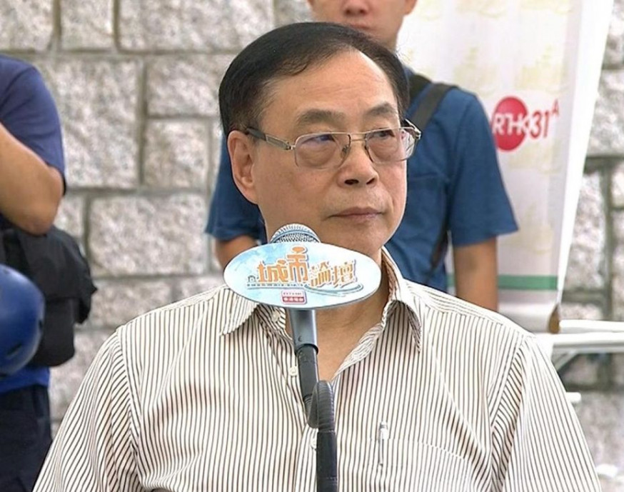 薛浩然批評何君堯自我膨脹,質疑對方想做特首,又在撩事鬥非。港台圖片