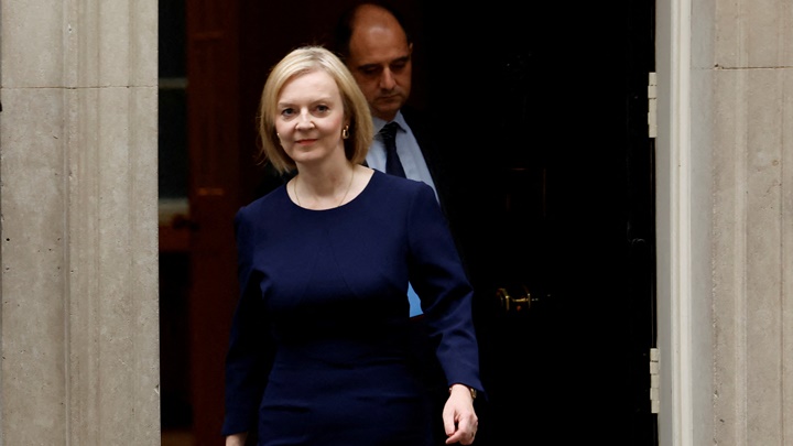 英國首相卓慧思的政府推出大規模減稅方案,罕有遭IMF點名警告。路透社圖片