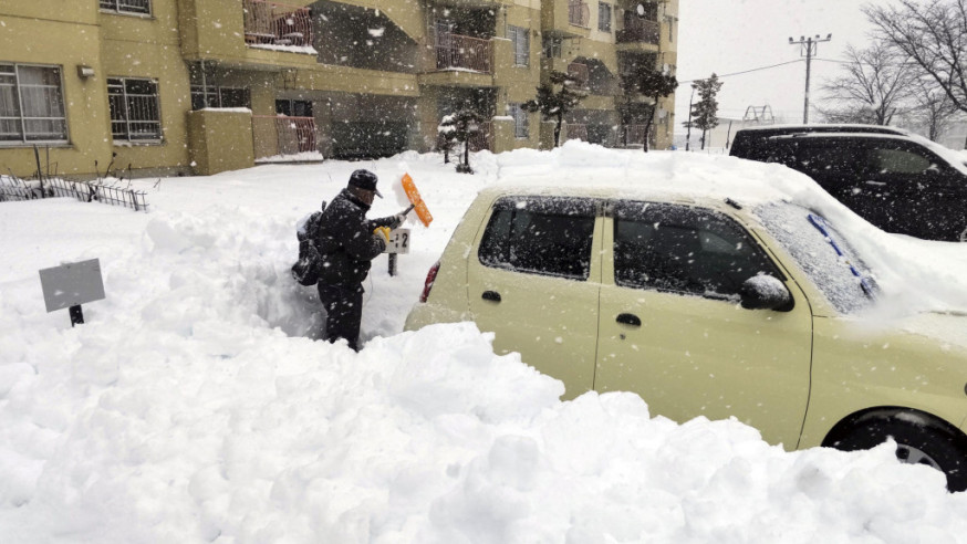 日本受寒流影響，多處地方持續有暴風雪。 路透社