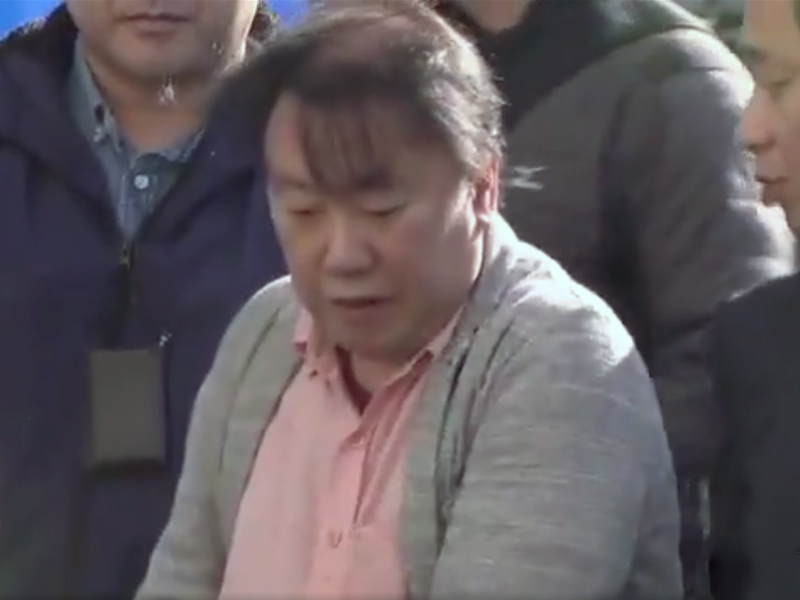 GAINAX社長卷智博容,因涉嫌誘騙多名對15-19歲合約女聲優拍裸照及猥褻被逮捕。(網圖)