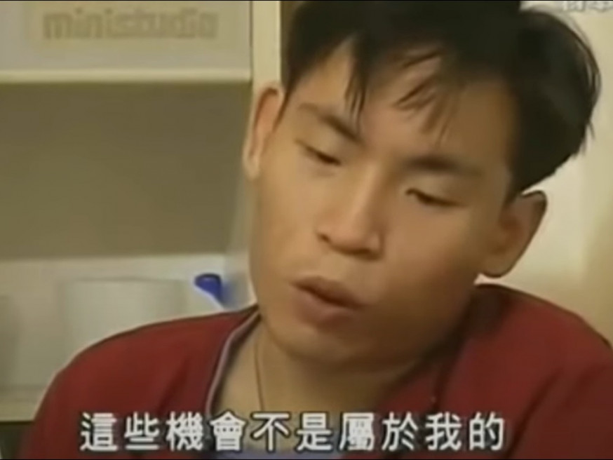 阿源於2005年接受無綫《星期日檔案》訪問後爆紅。節目截圖