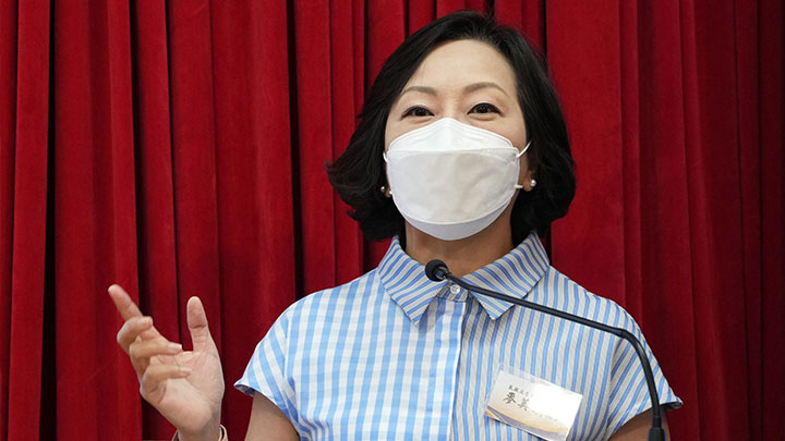 民政及青年事務局局長麥美娟。