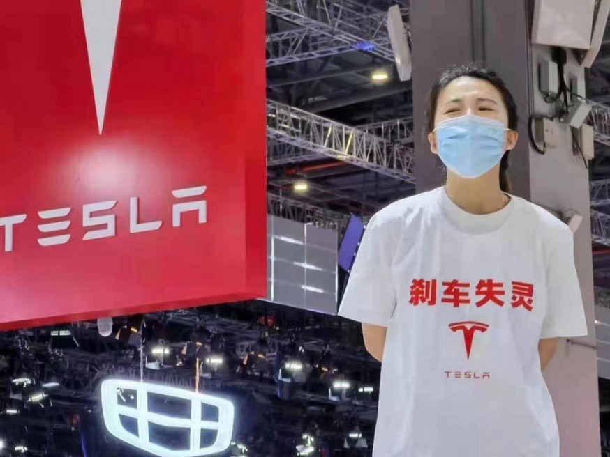 車頂維權事件引發關注。