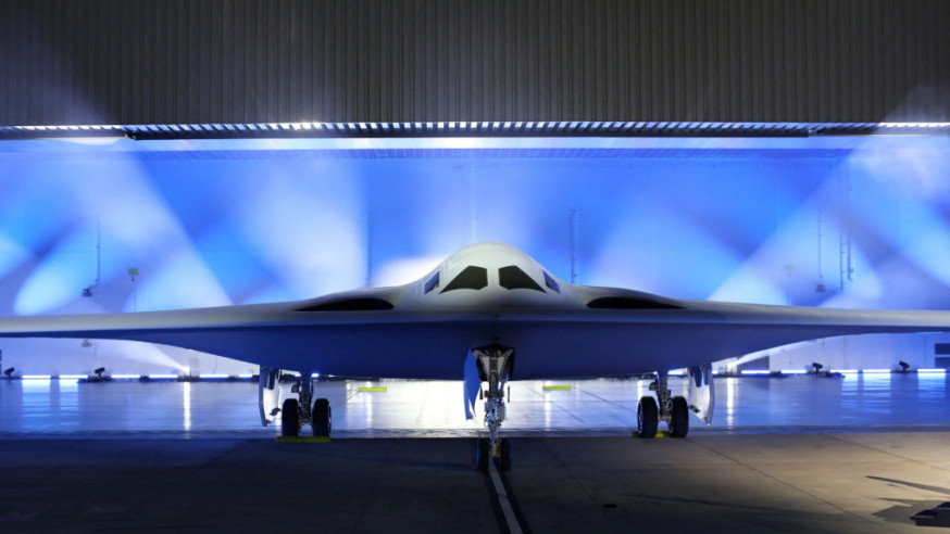 核子隱形轟炸機Raider B-21首度正式公開亮相。REUTERS