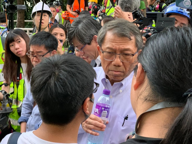 段崇智到場了解。