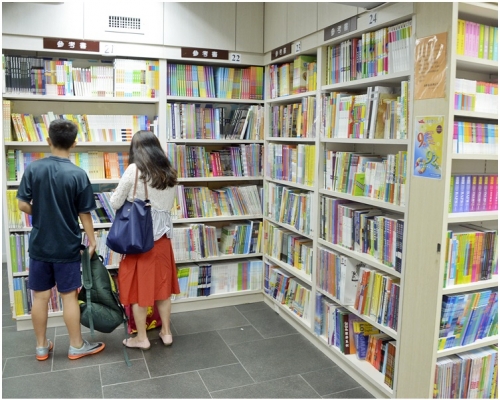九成改版書樣本屬有或略有需要改版。資料圖片