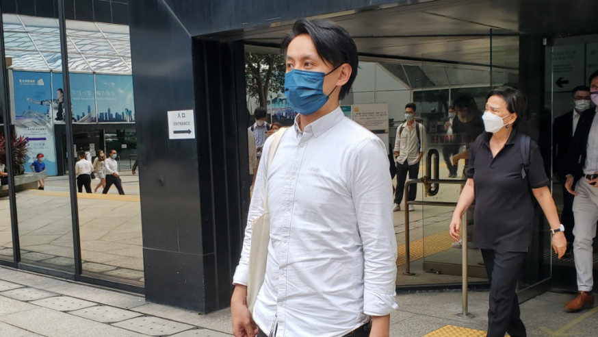羅健熙被判罪名不成立離開法院。鍾瀚霖