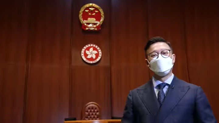 張國鈞指議事廳佔據他大部分時間,是他生活重要的一部份。