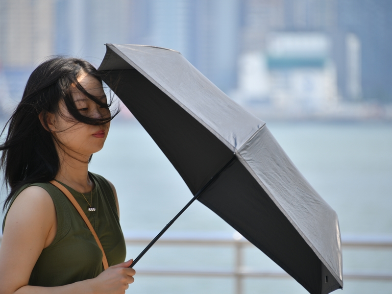 天文台預料本港地區今日部分時間有陽光,亦有幾陣驟雨。資料圖片