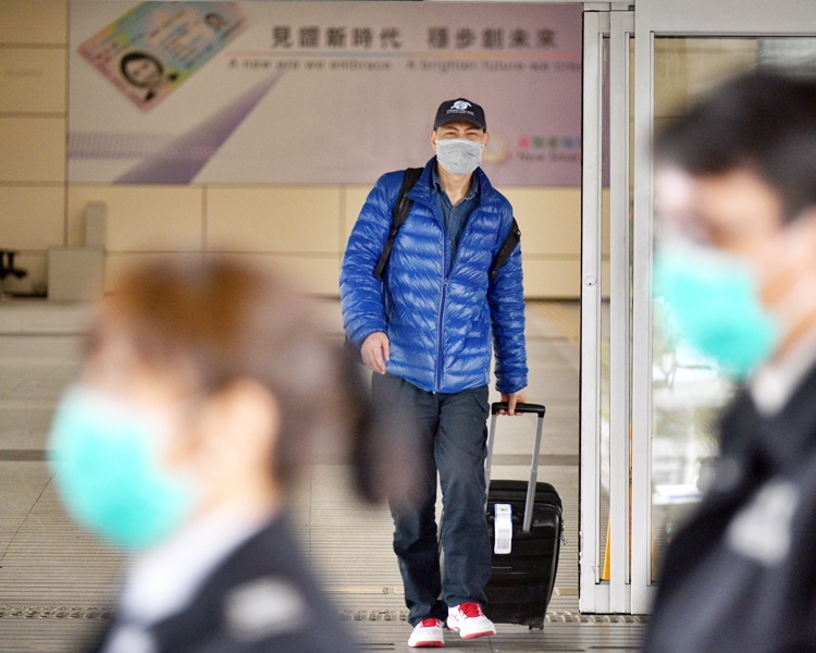 政府公布讓內地港企人員返港毋須強制檢疫的措施,工貿署由今日起接受申請。資料圖片