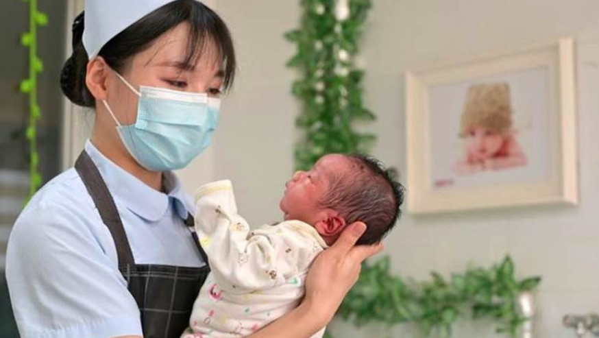 國家衞健委表示，嬰幼兒無人照料是阻礙生育首要因素。